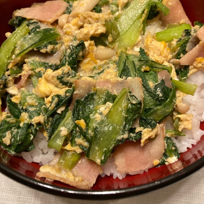 小松菜とベーコンの卵とじ丼 レシピ 作り方 By ズボラでもおいしいごはんが食べたい 楽天レシピ 小松菜とベーコンの卵とじ丼 レシピ 作り方 By ズボラでもおいしいごはんが食べたい 楽天レシピ